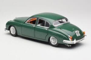 Jaguar Mark II British Racing Zielony & Niebieski Wnętrze Maisto 1:18 59001 Metal — zdjęcie 7 z 8