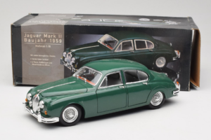 Jaguar Mark II Zielony Tchibo 1:18 49420 Metal — zdjęcie 8 z 8