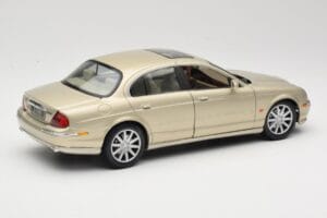 Jaguar S-Type X200 Brązowy Maisto 1:18 50332 Metal — zdjęcie 3 z 8