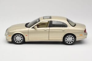 Jaguar S-Type X200 Brązowy Maisto 1:18 50332 Metal — zdjęcie 4 z 8
