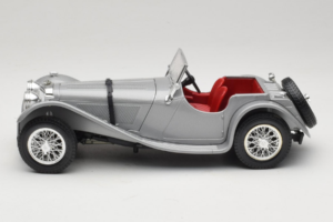 Jaguar SS100 Srebrny Bburago 1:18 3006-M2 Metal — zdjęcie 3 z 6