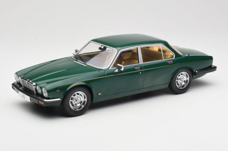 Jaguar XJ Series III Ciemnozielony MCG 1:18 MCG18175 Metal