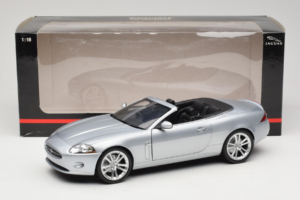Jaguar XK X150 Kabriolet Srebrny Minichamps 1:18 150130531 Metal — zdjęcie 8 z 8