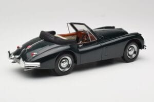 Jaguar XK140 Drophead Coupe Czarny Sun Star 1:18 2802 Metal — zdjęcie 3 z 8