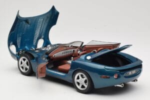 Jaguar XK180 Zielony Maisto 1:18 50337 Metal — zdjęcie 5 z 8