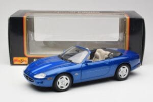 Jaguar XK8 X100 Kabriolet Azure Niebieski Maisto 1:18 50286 Metal — zdjęcie 8 z 8