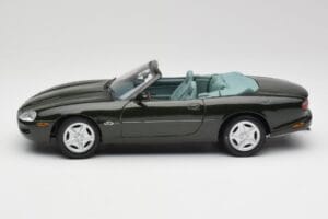Jaguar XK8 X100 Kabriolet British Racing Zielony Maisto 1:18 50285 Metal — zdjęcie 4 z 8