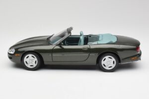 Jaguar XKR X100 Kabriolet Zielony Maisto 1:18 37800-M1 Metal — zdjęcie 4 z 8