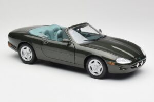 Jaguar XKR X100 Kabriolet Zielony Maisto 1:18 37800-M1 Metal — zdjęcie 6 z 8