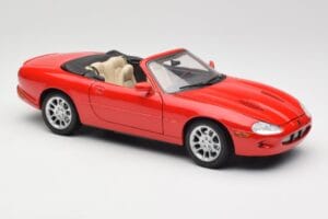 Jaguar XKR X100 Czerwony Maisto 1:18 50330 Metal — zdjęcie 6 z 8