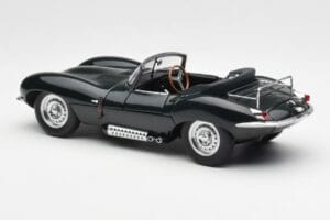 Jaguar XKSS Steve McQueen Personal Car AUTOart 1:18 73526 Metal — zdjęcie 7 z 8