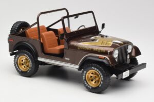 Jeep CJ-7 Golden Eagle Zielony MCG 1:18 MCG18109 Metal — zdjęcie 4 z 6