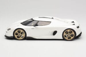 Koenigsegg CC850 Crystal White GT Spirit 1:18 GT903 Żywica — zdjęcie 3 z 6