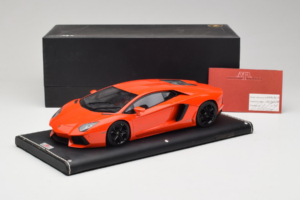 Lamborghini Aventador Pomarańczowy MR Collection 1:18 LAMB064 Żywica — zdjęcie 6 z 6