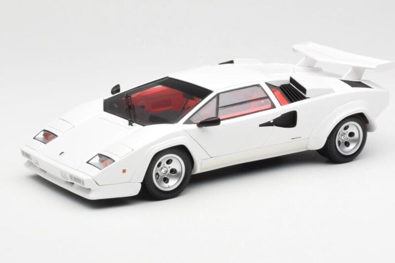 Lamborghini Countach LP500S Biały Kyosho 1:18 08320E Metal