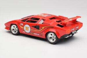 Lamborghini Countach Czerwony Bburago 1:18 3047 Metal — zdjęcie 7 z 8
