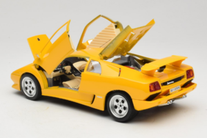 Lamborghini Diablo Żółty Bburago 1:18 3041 Metal — zdjęcie 5 z 8