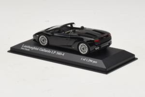 Lamborghini Gallardo LP560-4 Spyder Czarny Minichamps 1:43 400103830 Metal — zdjęcie 3 z 5
