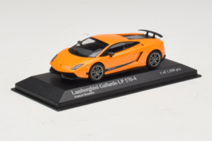 Lamborghini Gallardo LP570-4 Superleggera Pomarańczowy Metaliczny Minichamps 1:43 400103841 Metal — zdjęcie 2 z 5