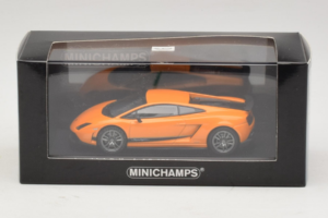 Lamborghini Gallardo LP570-4 Superleggera Pomarańczowy Metaliczny Minichamps 1:43 400103841 Metal — zdjęcie 5 z 5
