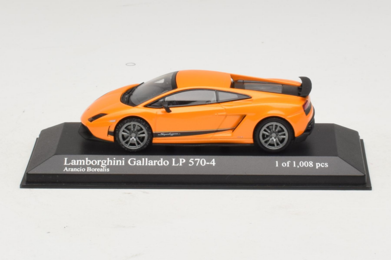 Lamborghini Gallardo LP570-4 Superleggera Pomarańczowy Metaliczny Minichamps 1:43 400103841 Metal