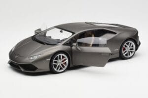 Lamborghini Huracan LP610-4 Szary AUTOart 1:18 74606 Kompozyt — zdjęcie 2 z 8