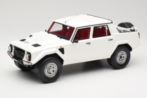 Lamborghini LM002 Biały Kyosho 1:18 GTS18508W Żywica