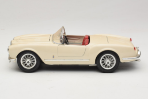 Lancia Aurelia B24 Spider Beżowy Bburago 1:18 3010-M2 Metal — zdjęcie 4 z 8