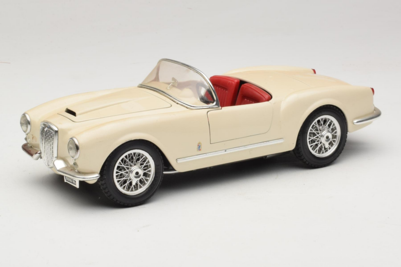Lancia Aurelia B24 Spider Beżowy Bburago 1:18 3010-M2 Metal