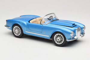Lancia Aurelia B24 Spider Niebieski Bburago 1:18 3010-M1 Metal — zdjęcie 6 z 8