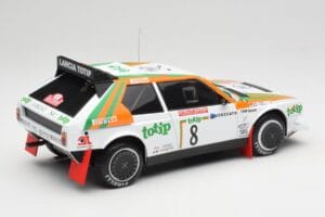Lancia Delta S4 #8 D. Cerrato / G. Cerri Rally San Remo 1986 IXO 1:18 18RMC133 Metal — zdjęcie 2 z 6