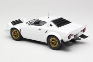 Lancia Stratos HF Stradale Biały Minichamps 1:18 155741700 Metal — zdjęcie 5 z 6