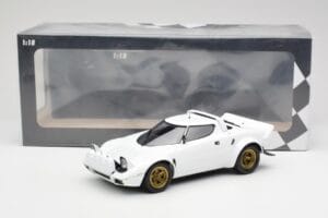 Lancia Stratos HF Stradale Biały Minichamps 1:18 155741700 Metal — zdjęcie 6 z 6