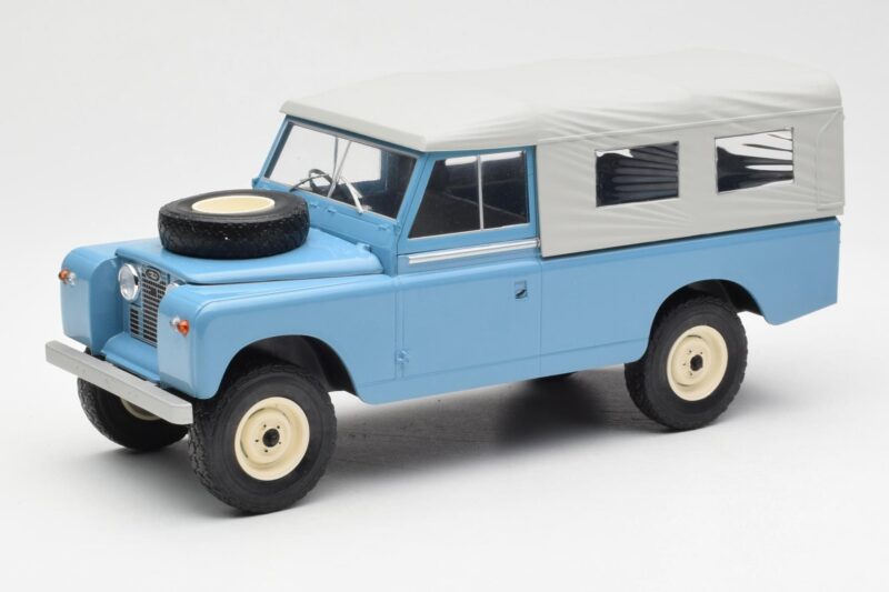 Land Rover Series II 109 Pick Up Closed Niebieski MCG 1:18 MCG18094 Metal