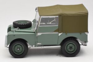 Land Rover 88 Series I Zielony Minichamps 1:18 150168900 Metal — zdjęcie 4 z 8
