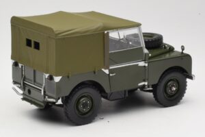 Land Rover 88 Series I Matt Green Minichamps 1:18 150168909 Metal — zdjęcie 3 z 8