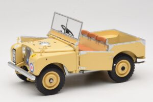 Land Rover 88 Series I RAF Beige Minichamps 1:18 150168911 Metal — zdjęcie 2 z 8