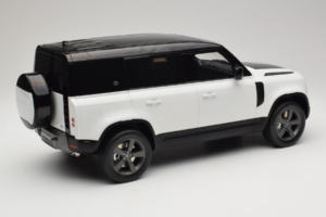 Land Rover Defender 110 L663 GT Spirit 1:12 GT554 Żywica — zdjęcie 2 z 6