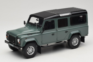 Land Rover Defender Station Wagon Keswick Green GT Spirit 1:18 GT527 Żywica