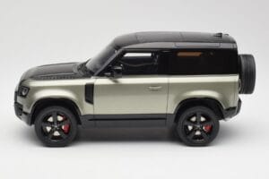 Land Rover Defender 90 HSE P400 L663 Pangea Green Metallic GT Spirit 1:18 GT517 Żywica — zdjęcie 3 z 6