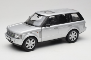 Land Rover Range Rover L322 Srebrny Welly 1:18 12536W Metal