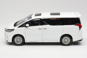 Lexus LM300h White Pearl Kyosho 1:18 08963WP Metal — zdjęcie 4 z 8