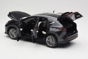 Lexus NX450h+ AZ20 Czarny Kyosho 1:18 08968GBK Żywica — zdjęcie 5 z 8