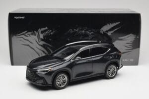 Lexus NX450h+ AZ20 Czarny Kyosho 1:18 08968GBK Żywica — zdjęcie 8 z 8
