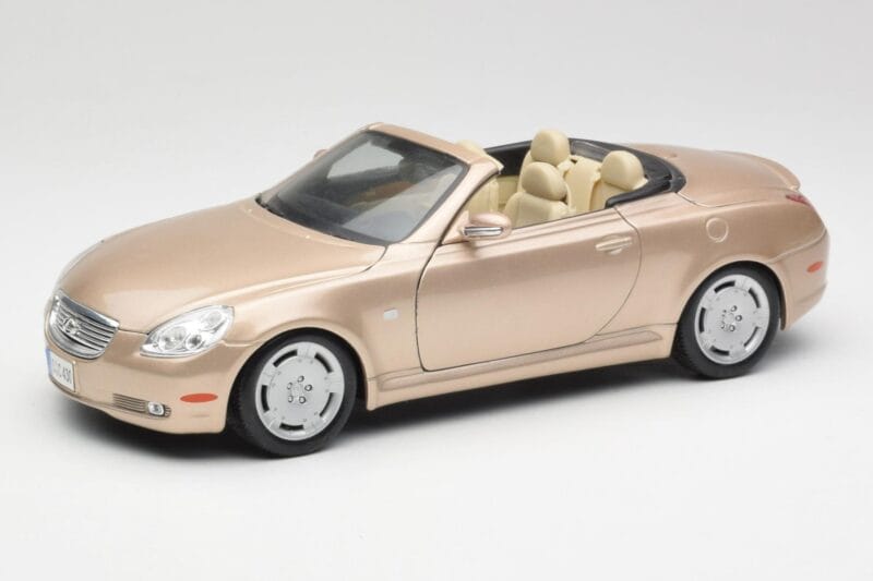 Lexus SC430 Beżowy Maisto 1:18 31629 Metal