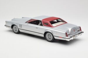 Lincoln Continental Mark V Coupe Srebrny BoS Models 1:18 BOS084 Żywica — zdjęcie 5 z 6