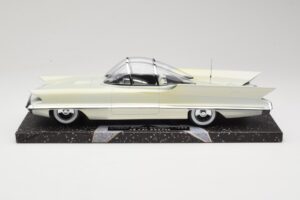 Lincoln Futura Concept Biały Minichamps 1:18 107082030 Metal — zdjęcie 3 z 6