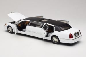 Lincoln Limousine Biały Sun Star 1:18 1260 Metal — zdjęcie 5 z 8