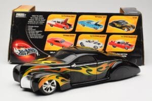 Lincoln Zephyr Scrape Custom Czarny z Płomieniami Hot Wheels 1:18 57319 Metal — zdjęcie 8 z 8