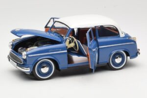 Lloyd Alexander TS #234 Niebieski Revell 1:18 08463 Metal — zdjęcie 2 z 8